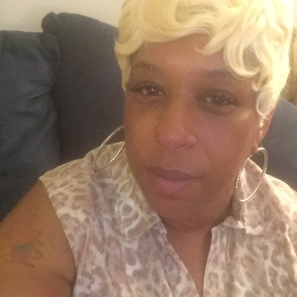 Meet your Posher, Tamia